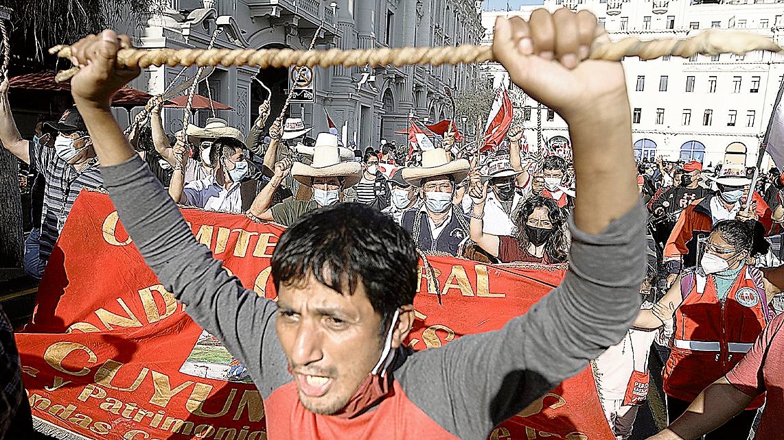 Ronderos se ofrecen para acabar con inseguridad ciudadana en Lima
