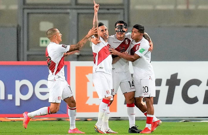 Perú venció 1-0 a Venezuela y escaló al sétimo lugar en Eliminatorias