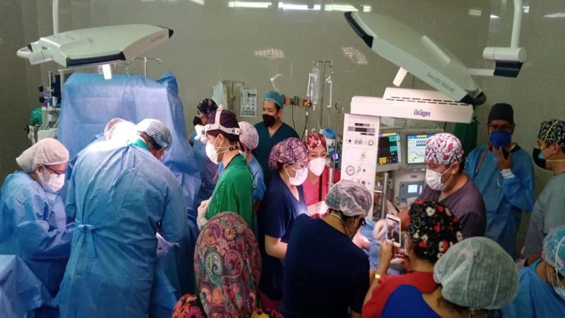 Arequipa: médicos separan a siameses tras seis horas de operación