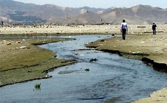 Mar de Ventanilla continúa contaminado tras el derrame de petróleo