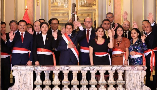 Pedro Castillo tomó juramento a los ministros del quinto Gabinete